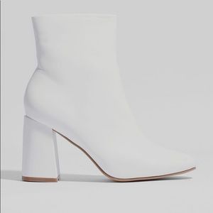 White leather Boots